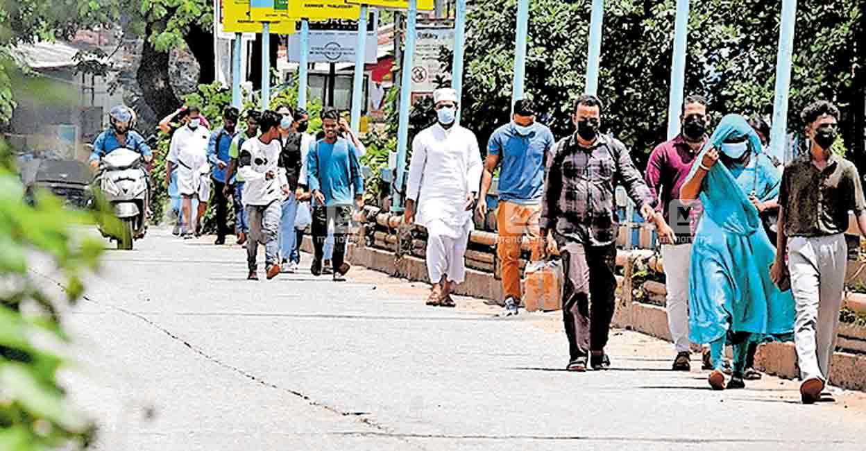 NIV Mobile Lab Arrives in Kozhikode for Immediate Nipah Testing: Test Results of 11 Samples Expected Today