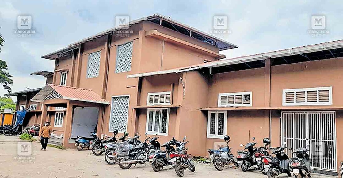 kozikode-railway-station-7 കൊയിലാണ്ടി റെയിൽവേ സ്റ്റേഷൻ