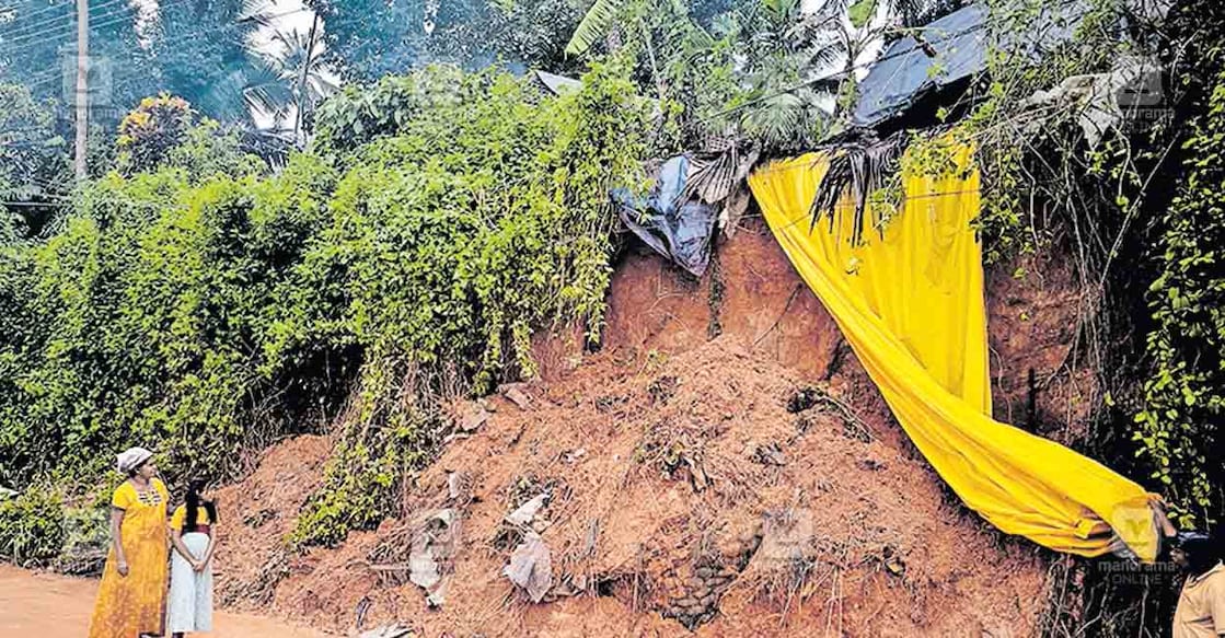 aravindgosh-road-landslide വടകര ദേശീയപാതയിൽ അരവിന്ദ് ഘോഷ് റോഡിനു സമീപം മണ്ണിടിഞ്ഞ ഭാഗം.