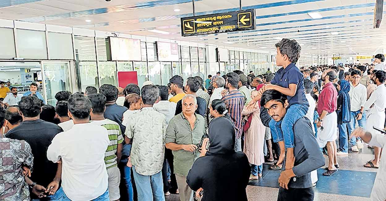 കോഴിക്കോട് വിമാനത്താവളം ചിറകേറ്റിയത് മാസം 2 ലക്ഷം പേരെ