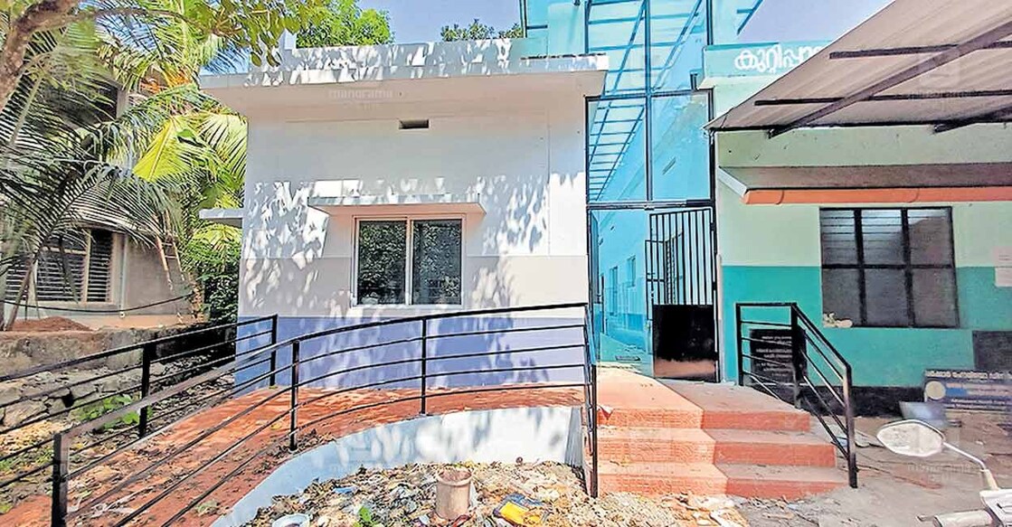 malappuram-hospital കുറ്റിപ്പുറം ഗവ.ഹോമിയോ ആശുപത്രിയോട് ചേർന്ന് നിർമാണം പൂർത്തിയായ ഫിസിയോതെറപ്പി സെന്റർ.