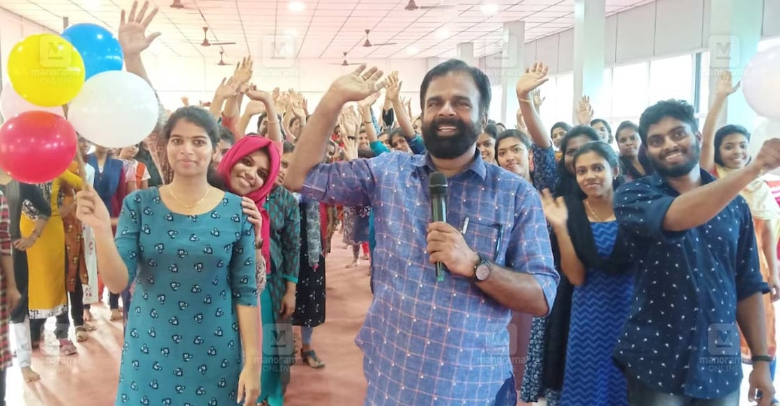 dr-santhosh-vallikad