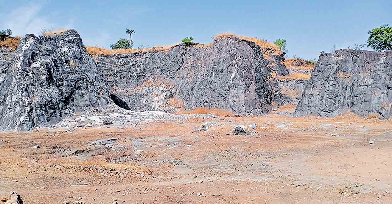 കരിങ്കല്ല് കിട്ടാനില്ല, ക്വാറികൾക്ക് അനുമതിയുമില്ല നിർമാണ മേഖലയ്ക്കു പ്രഹരം