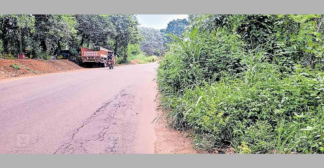 kamaramputhur-olippuzha-road