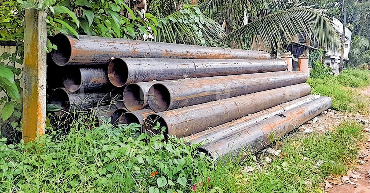 വിതരണ പൈപ്പ് ഇടാൻ മരാമത്ത് അനുമതി കാത്ത് ജലഅതോറിറ്റി Pathanamthitta