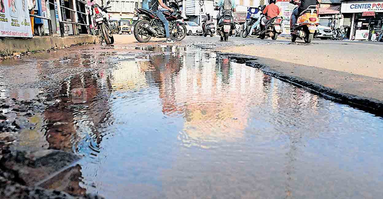 പൈപ്പ് പുതിയതായിട്ടും ചോർച്ച പഴയതുപോലെതന്നെ Kerala Water Authority