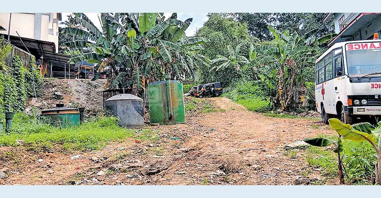 pathanamthitta-ranni-place-for-construct-building-near-taluk-hospital pathanamthitta-ranni-place-for-construct-building-near-taluk-hospital
