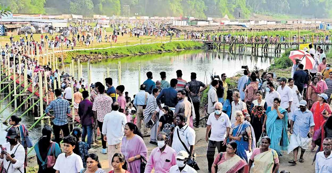 

മാരാമൺ കൺവൻഷനെത്തിയ വിശ്വാസികൾ. 
