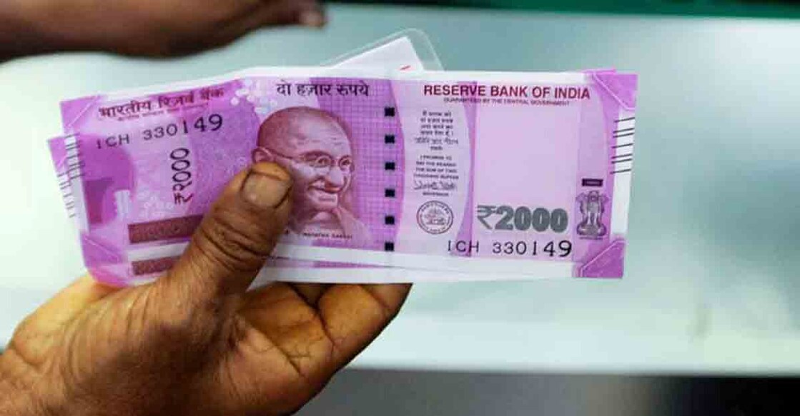 INDIA-ECONOMY-CURRENCY-POLITICS-FOCUS-FILES INDIA-ECONOMY-CURRENCY-POLITICS-FOCUS-FILES