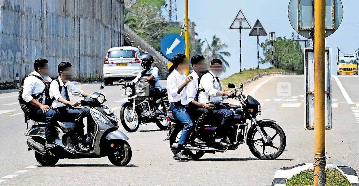Over Rash Driving ബൈക്കുകളുടെ മരണയോട്ടം, ജീവൻ കയ്യിൽപ്പിടിച്ച് ജനം; കഴക്കൂട്ടത്തും ...