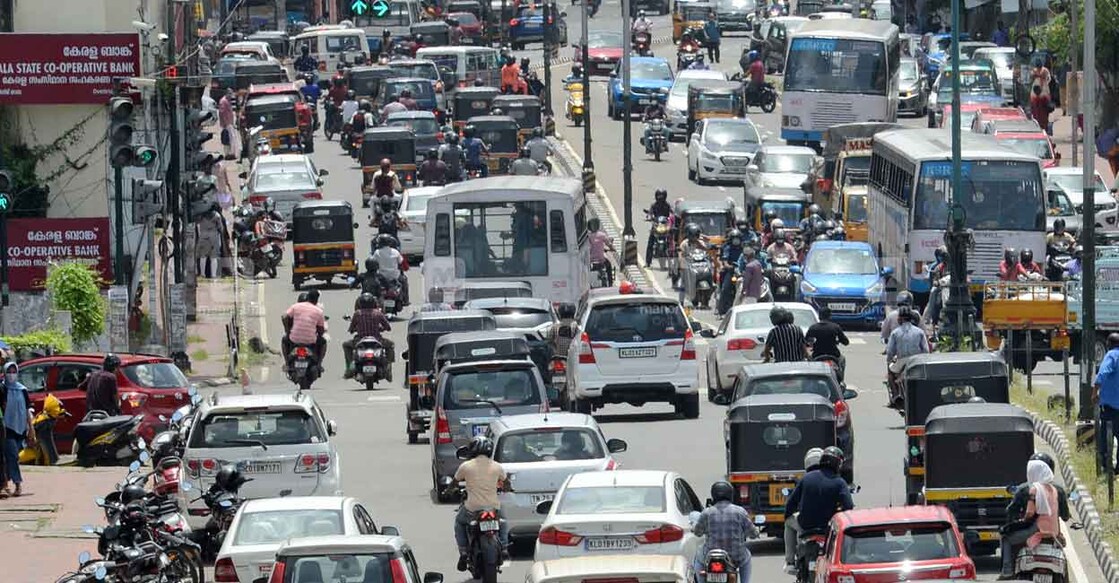 thiruvananthapuram-city-traffic-local