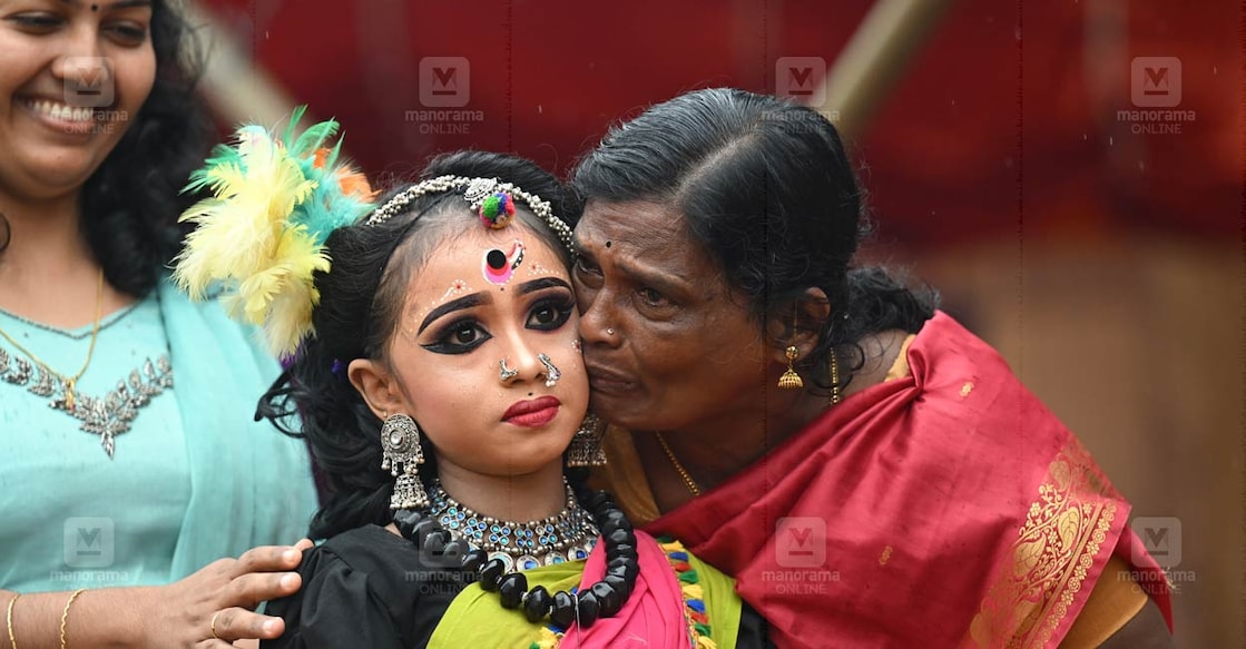 folk-dance-niranjan folk-dance-niranjan