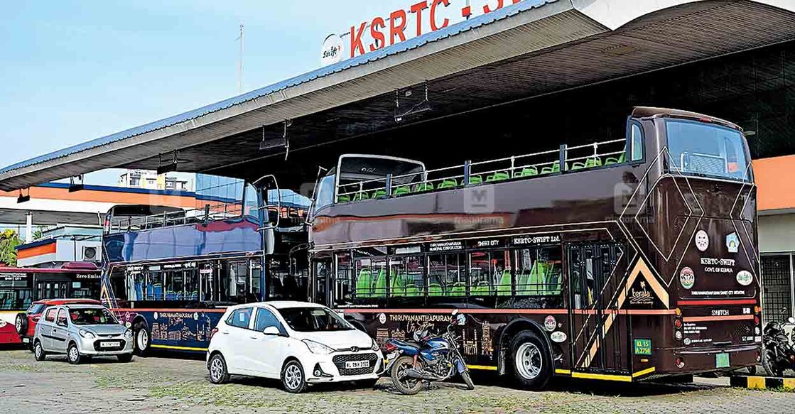 നാട്ടിലെത്തിയിട്ട് 20 ദിവസം കഴിഞ്ഞു. മന്ത്രി കെ.ബി.ഗണേശ് കുമാർ ഇത് ഓടിക്കുകയും ചെയ്തു. പക്ഷേ ഇനിയും സർവീസിന് 
ഇറങ്ങാത്ത 2 ഇലക്ട്രിക് ഡബിൾ ഡക്കർ ബസ്, 20 ഇലക്ട്രിക് 
ബസുകളും ഇത്തരത്തിൽ തീരുമാനമാകാതെ കിടക്കുകയാണ്.     