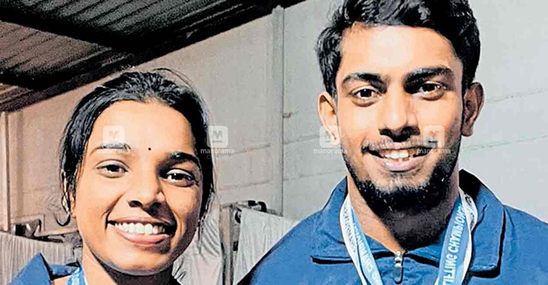 പി.വി.അനഘ, എസ്.രോഹിത്ത്
