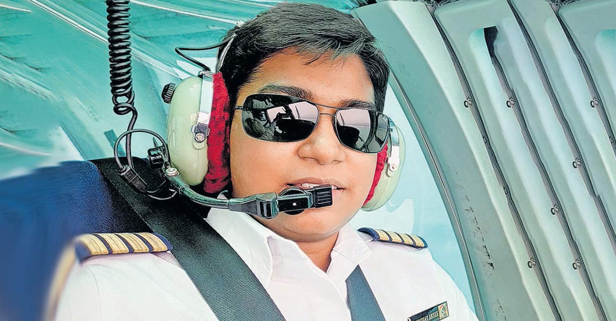 പൈലറ്റാകാൻ മോഹിക്കുന്നവരാണോ, ക്യാപ്റ്റൻ റീന വർഗീസ് പറയുന്നതു കേൾക്കൂ...