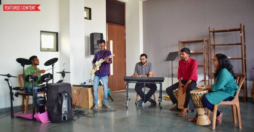 azim-premji-university-recreation-room-students-image azim-premji-university-recreation-room-students-image