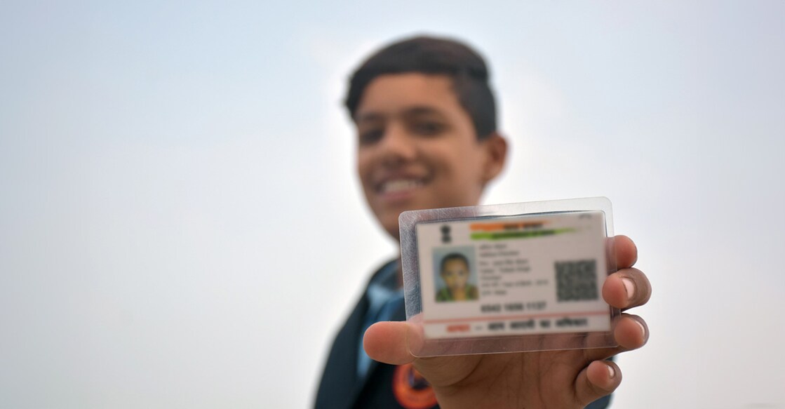aadhar-card-identification-tofan-singh-istock-photo-com