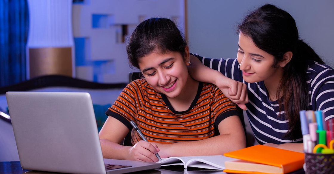 indian-student-young-teenagers-laptop-deepak-sethi-istock-photo-com indian-student-young-teenagers-laptop-deepak-sethi-istock-photo-com