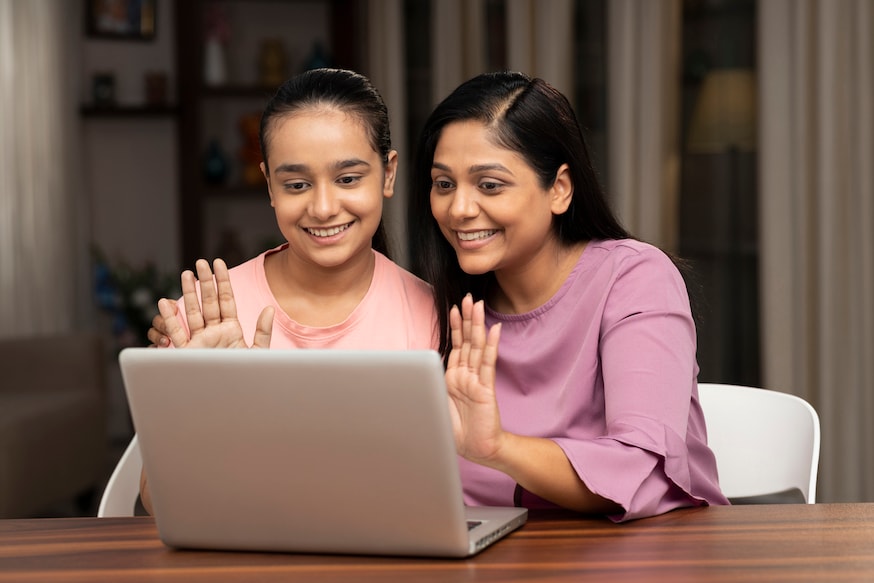 1331237650 Mother, daughter, togetherness, India, Indian ethnicity,