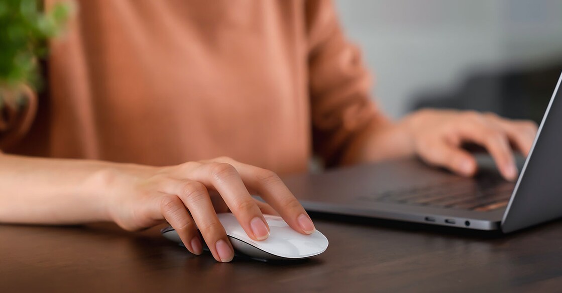 laptop-typing-sataporn-sakda-istockphoto-com laptop-typing-sataporn-sakda-istockphoto-com