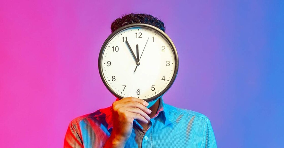 last-date-time-khosro-shutterstock-com