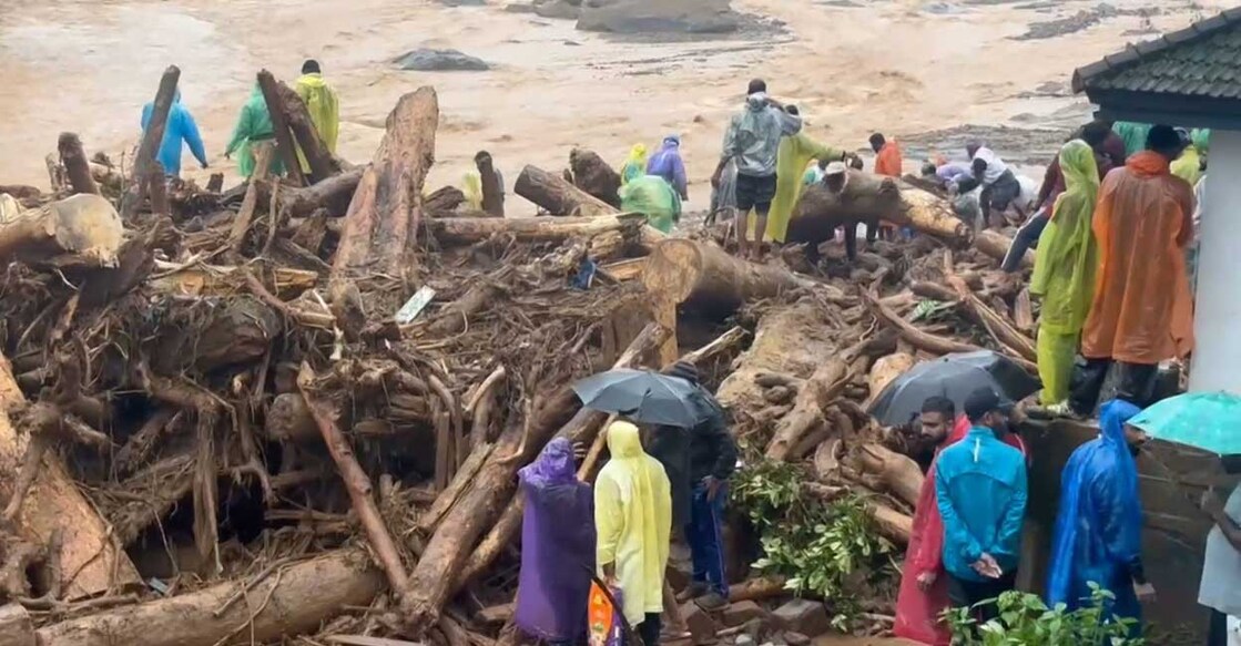 wayanad-landslide-pti മേപ്പാടിയിലുണ്ടായ ഉരുൾപൊട്ടൽ (Photo: PTI)