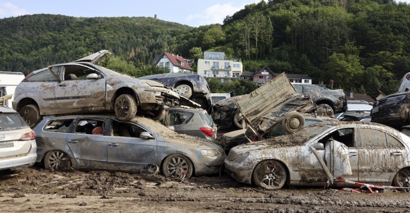 Extreme weather wreaks havoc worldwide as climate change bears down Extreme weather wreaks havoc worldwide as climate change bears down