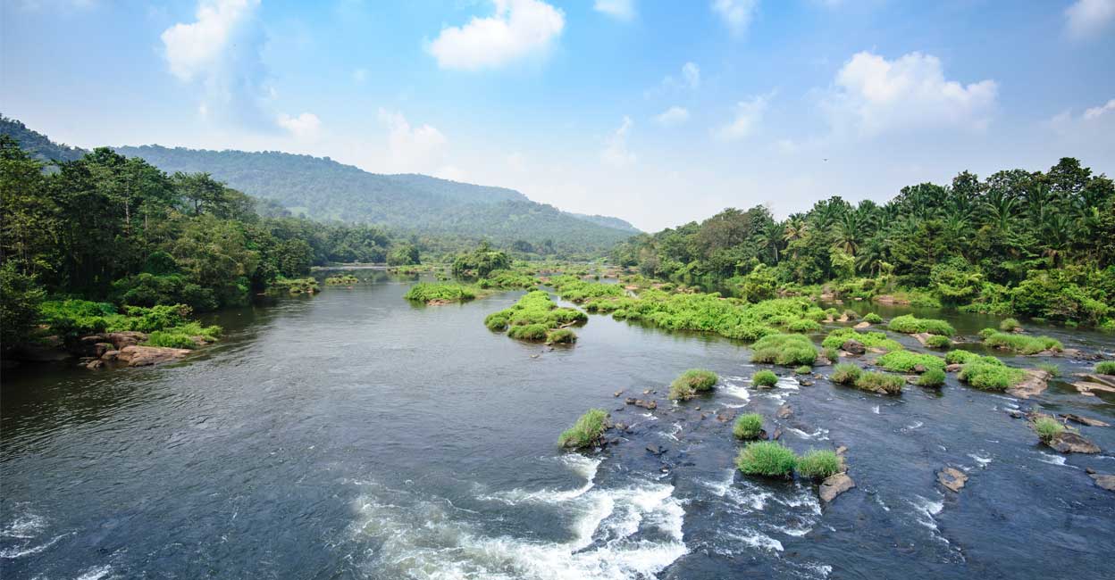 This is kabini River it starts from Kerala and Flows through Karnataka 👍