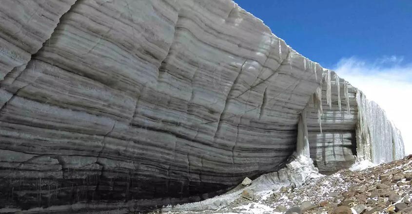 Ancient Viruses Have Been Discovered in 15,000-Year-Old Glacial Ice Ancient Viruses Have Been Discovered in 15,000-Year-Old Glacial Ice