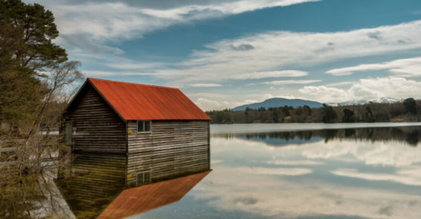 Cairngorms loch dropped to lowest level in '750 years' Cairngorms loch dropped to lowest level in '750 years'