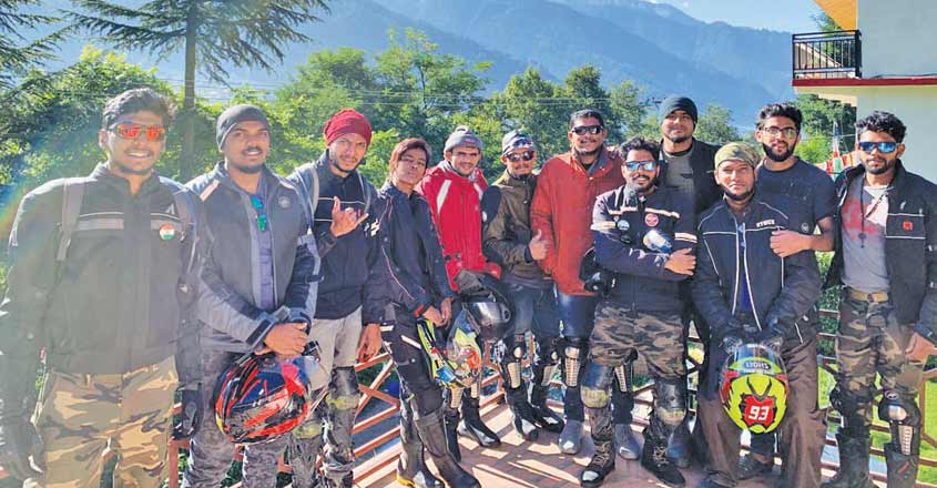 manali-with-riders manali-with-riders