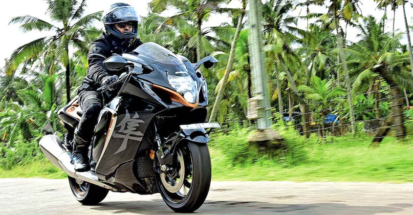 suzuki-hayabusa-1 suzuki-hayabusa-1