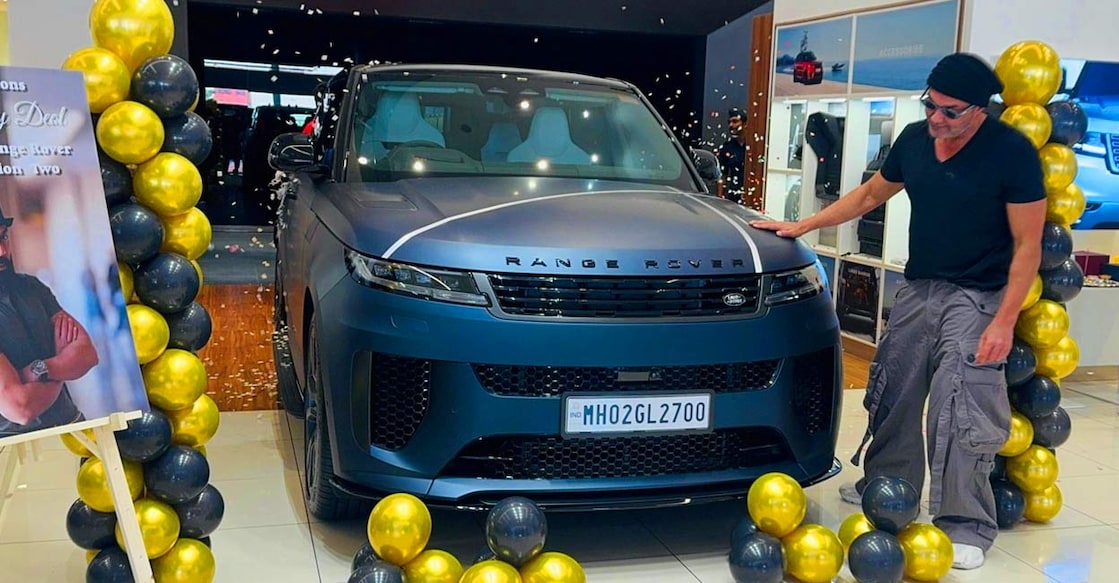 range-rover-bobby-deol Image Source: landrover_modimotors.worli | Instagram
