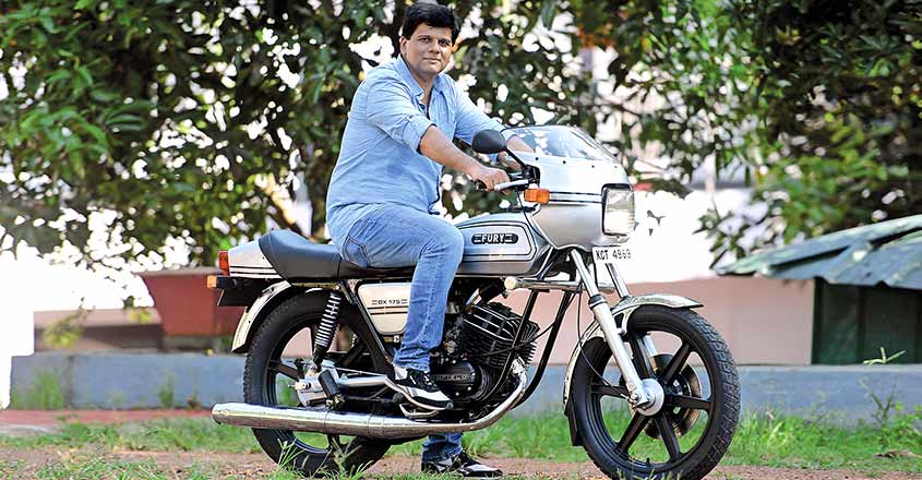 royal-enfield-fury royal-enfield-fury