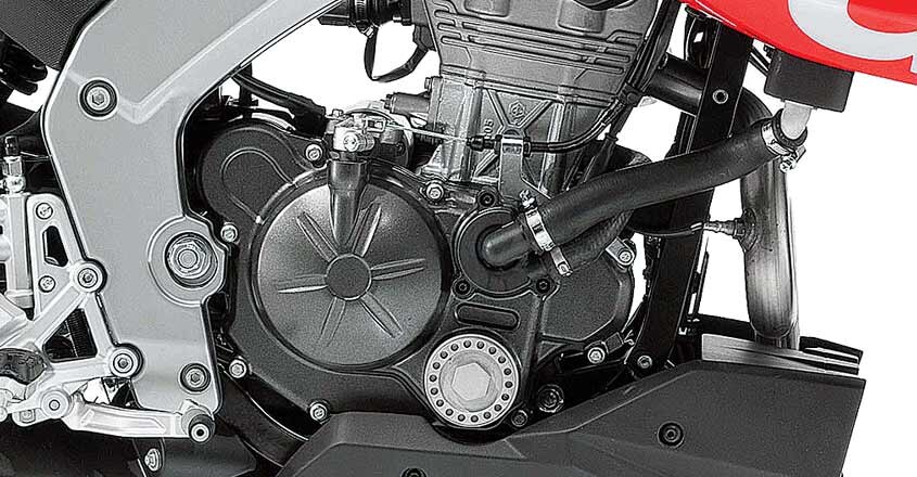 aprilia-tuono-1 aprilia-tuono-1