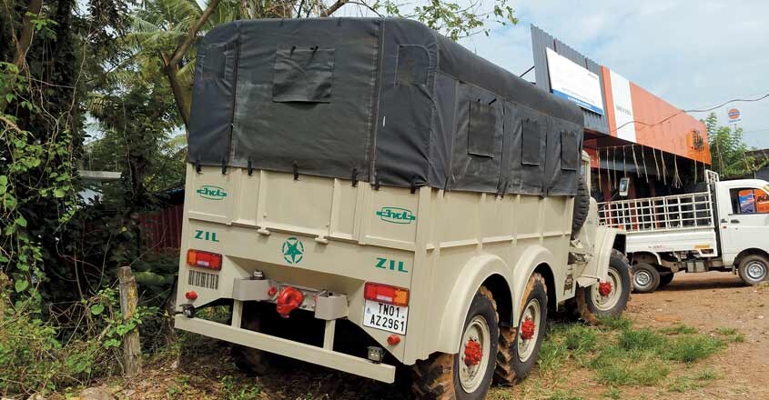 zil-truck-2 zil-truck-2