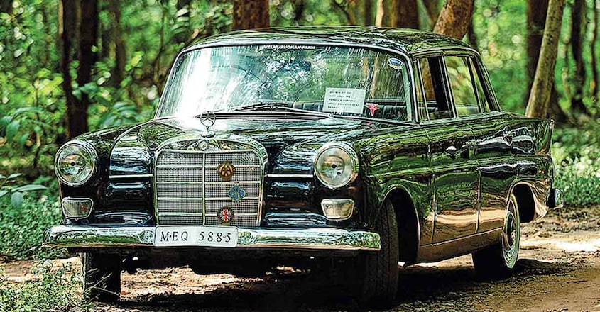 vintage-car-4 vintage-car-4