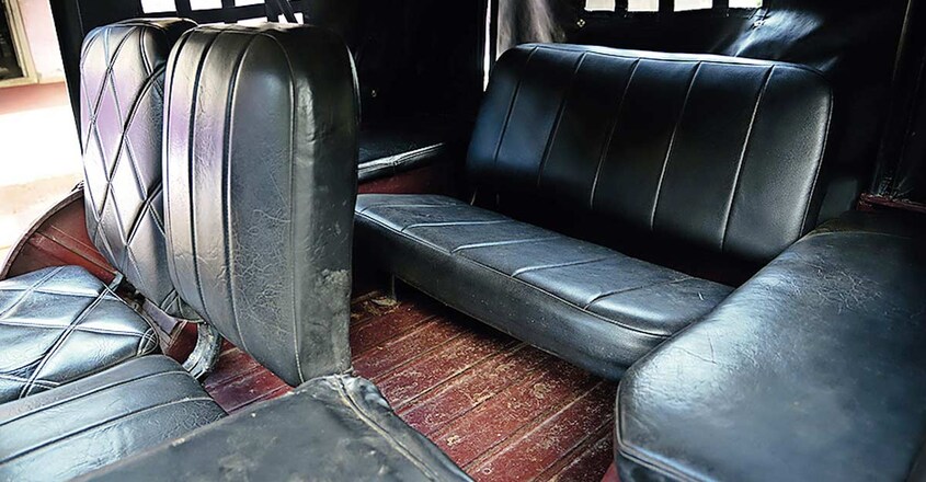 mahindra-74-model-jeep-2 mahindra-74-model-jeep-2