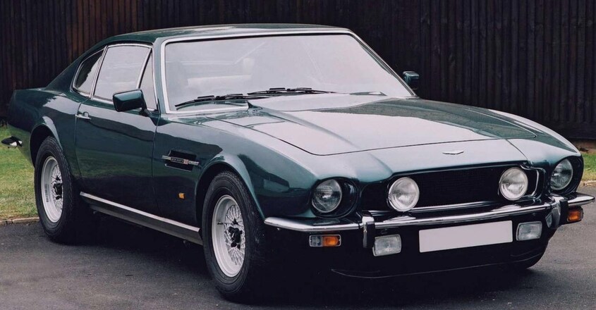 aston-martin-v8-vintage aston-martin-v8-vintage