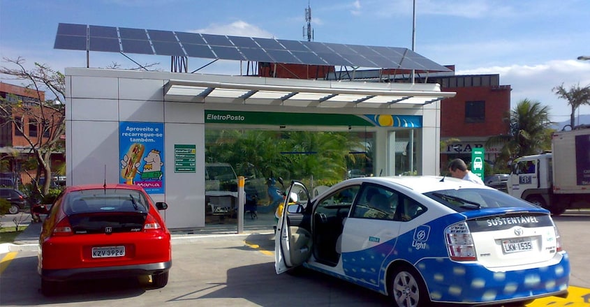 solar-charging-station solar-charging-station