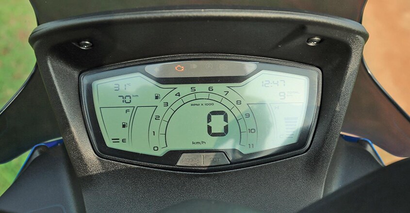 aprilia-sxr-160-4 aprilia-sxr-160-4