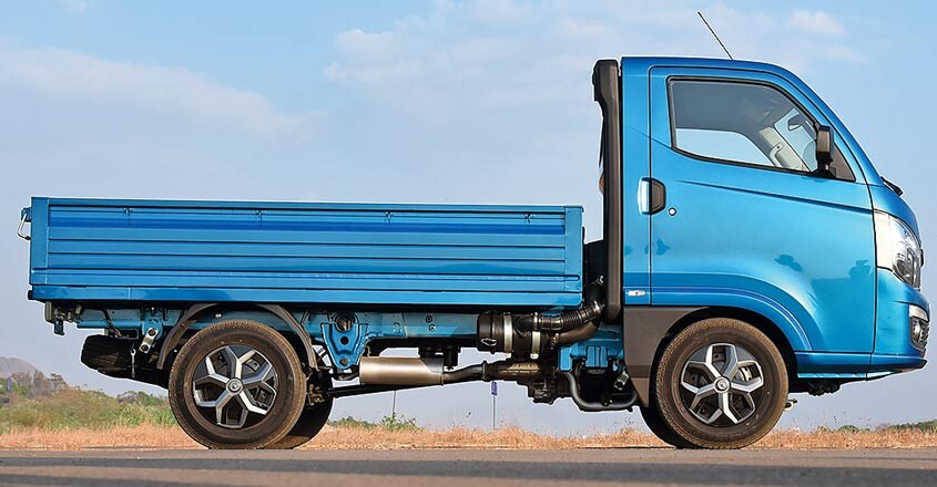tata-intra-2 tata-intra-2