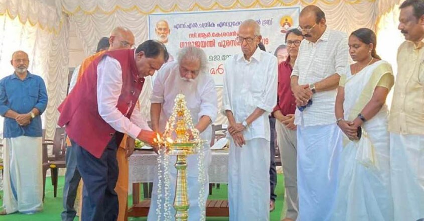 KJ-Jesudas-in-lighting-the-lamp KJ-Jesudas-in-lighting-the-lamp