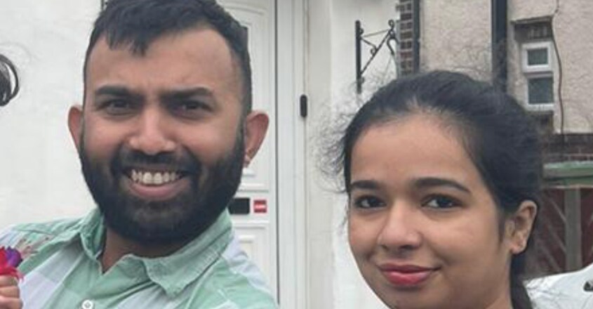 uk-couple-home-3 uk-couple-home-3