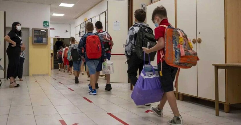 Italy-reopens-schools Italy-reopens-schools