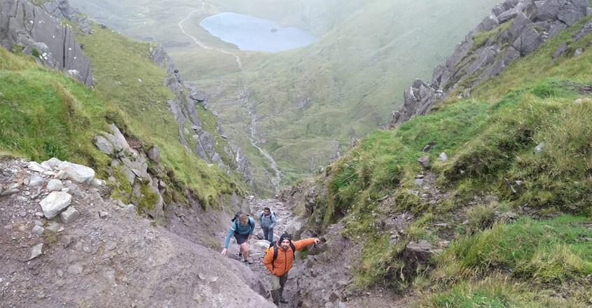 carrauntoohil-mountain carrauntoohil-mountain