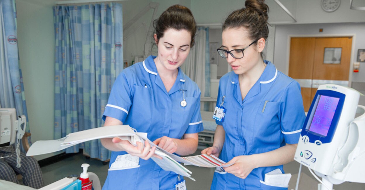 “NHS Trusts in England Offer Golden Hello Scheme to Tackle Nursing Shortages and Pay Crisis”