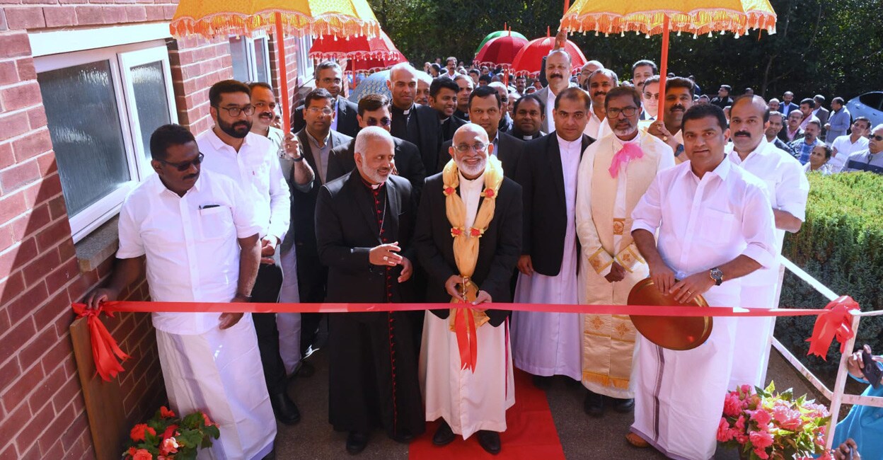 മാർ റാഫേൽ മെത്രാപ്പൊലീത്തയുടെ ഗ്രേറ്റ് ബ്രിട്ടൻ രൂപതാ സന്ദർശനം - Mar ...