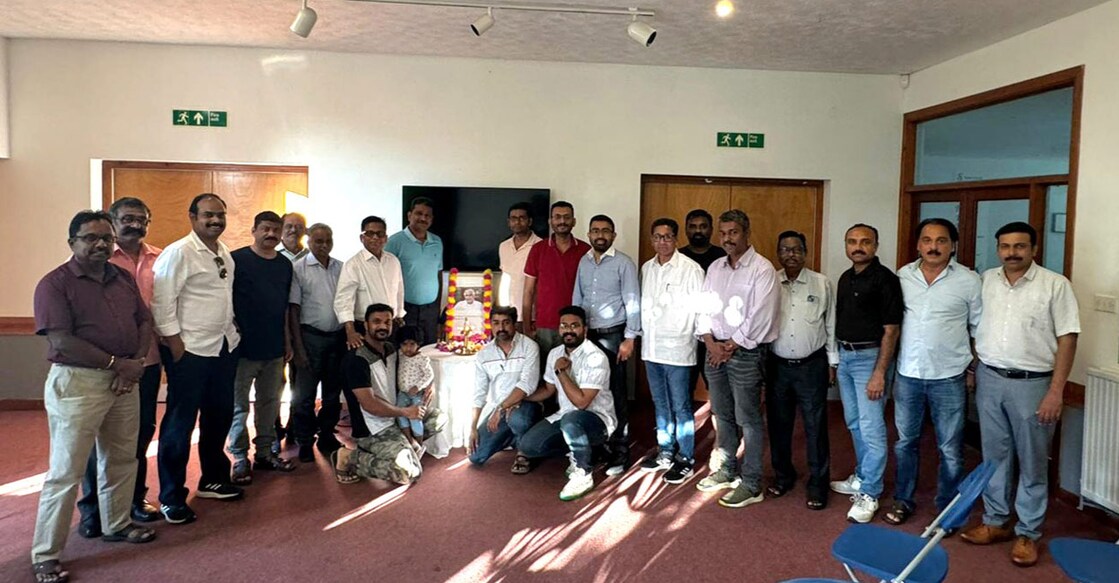 oommen-chandy-first-death-anniversary-and-memorial-service-held-at-tunbridge-wells