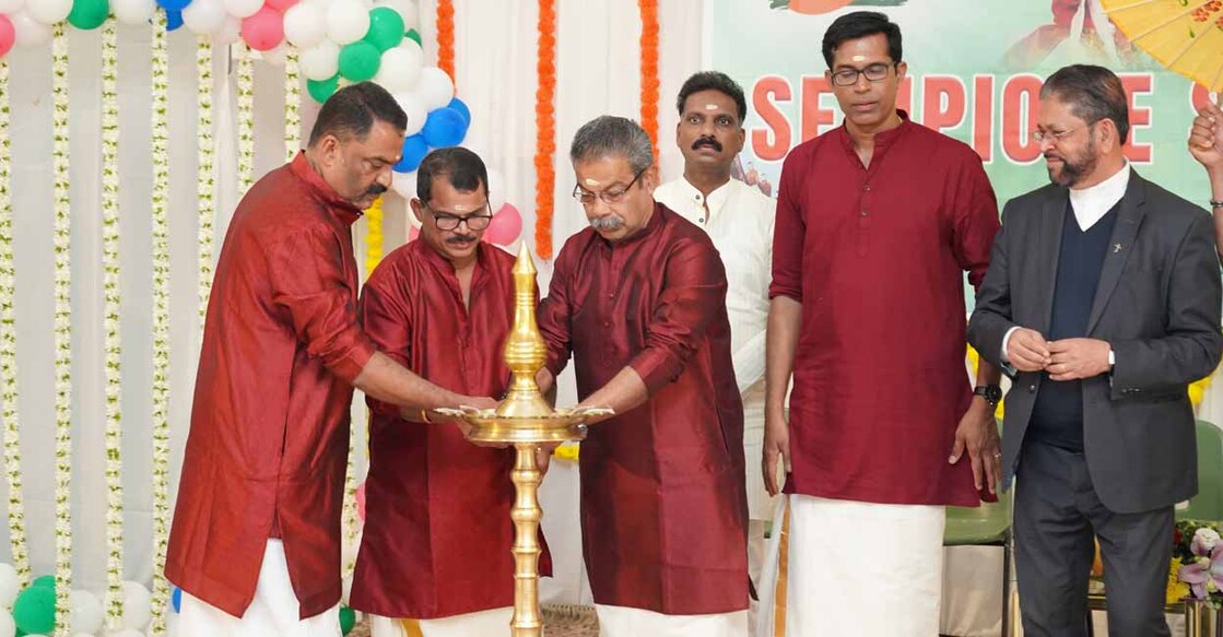 celebration-of-onam-and-10th-anniversary-of-sempione-stars